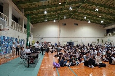 ARISSスクールコンタクト当日の南が丘小学校体育館
