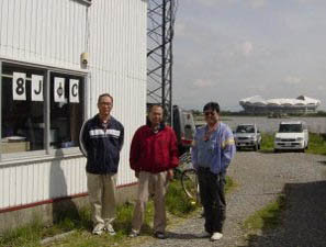 �W�i�O�b�T���P���ɊJ��